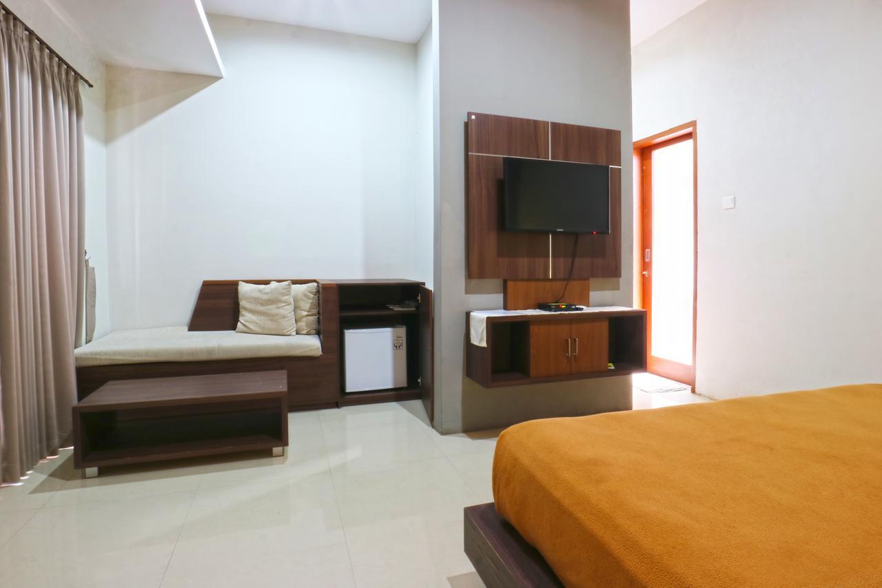 Raj Sindhu Sanur Appartement Denpasa Buitenkant foto