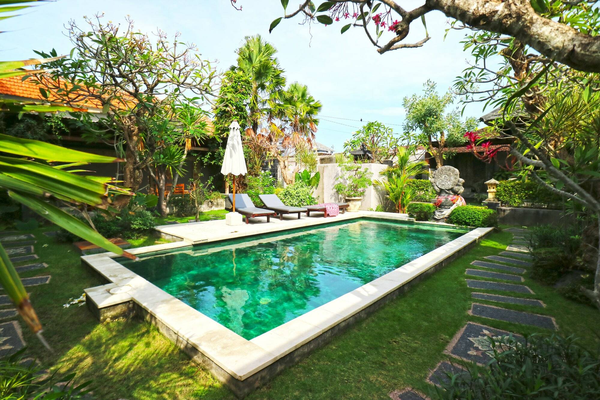Raj Sindhu Sanur Appartement Denpasa Buitenkant foto