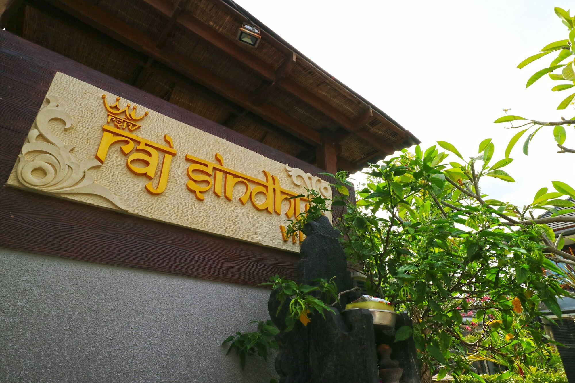Raj Sindhu Sanur Appartement Denpasa Buitenkant foto